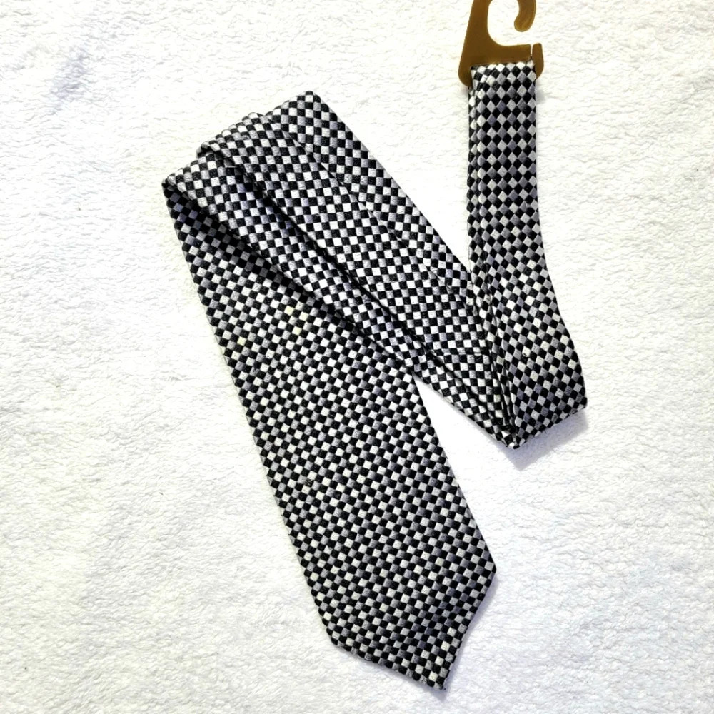 NWOT Giancarlo Pelle 100% Silk Mens Tie Black Silver Checkered Business Wedding